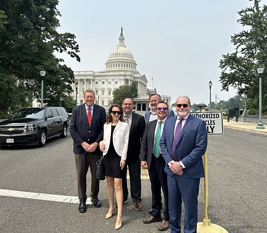 Aliner President and RVIA leaders joining together on Capitol Hill to advocate for the RV industry
